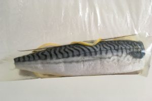 brined mackerel halvein vinegar in zip log bag photo: ©️Nel Brouwer-van den Bergh
