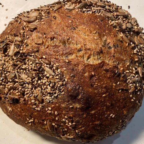 sour dough multi grain and seed bread sliced©️ Nel Brouwer-van den Bergh